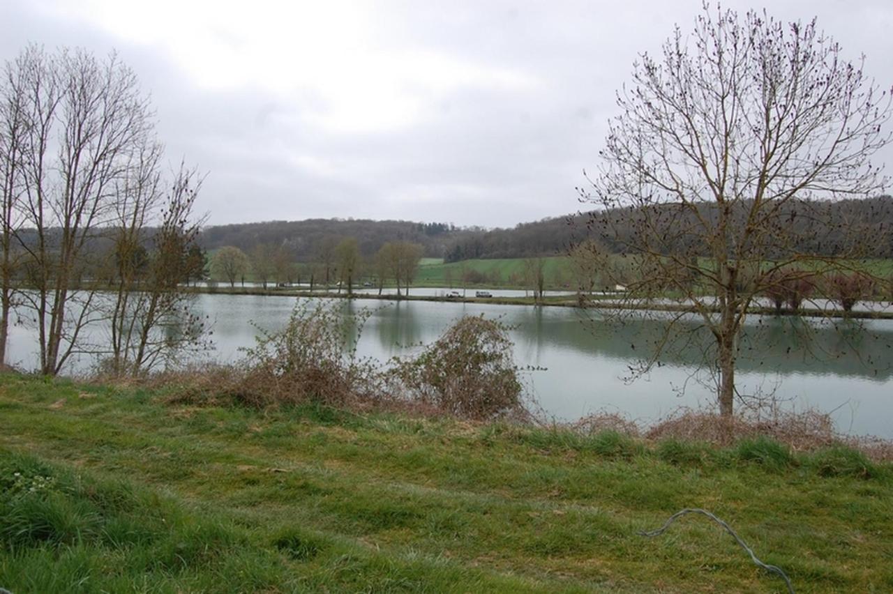Le Petit Gite De La Varenne Saint-Hellier المظهر الخارجي الصورة
